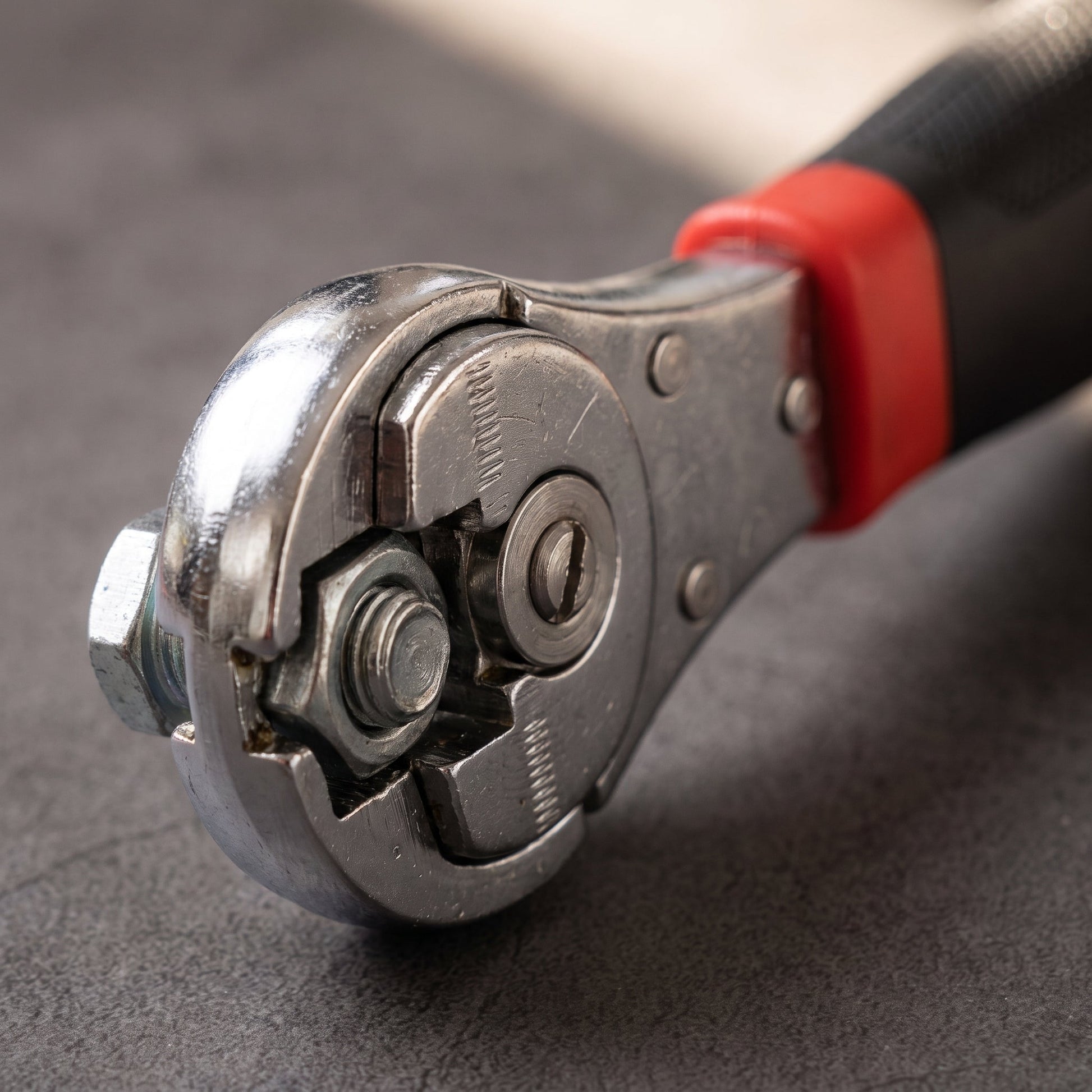 Adjustable Ratcheting Wrench – 6–22 mm